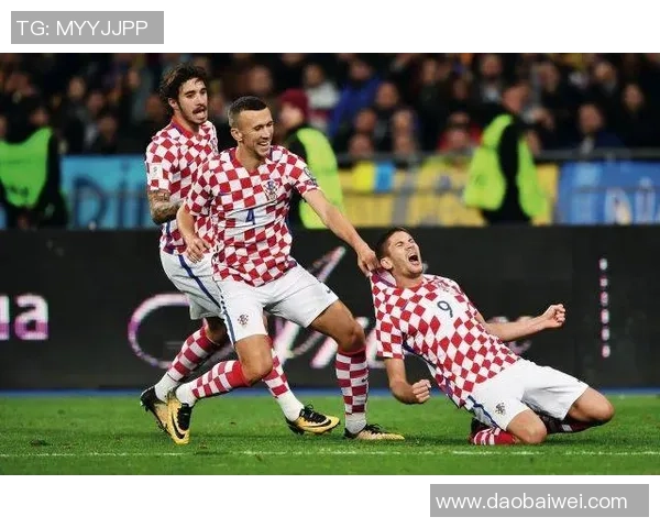 上海羽毛球队在欧锦赛积分榜上以99分稳居第一名展现强劲实力