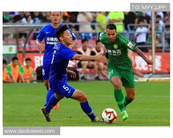 上海足球队以71分领跑世界锦标赛积分榜展现强劲实力