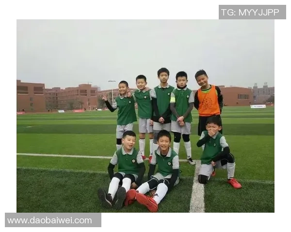 成外足球：培养未来之星的摇篮与激情的竞技舞台