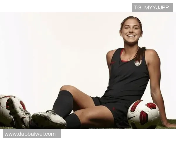 泰国足球明星美女的魅力与风采揭示了运动与时尚的完美结合